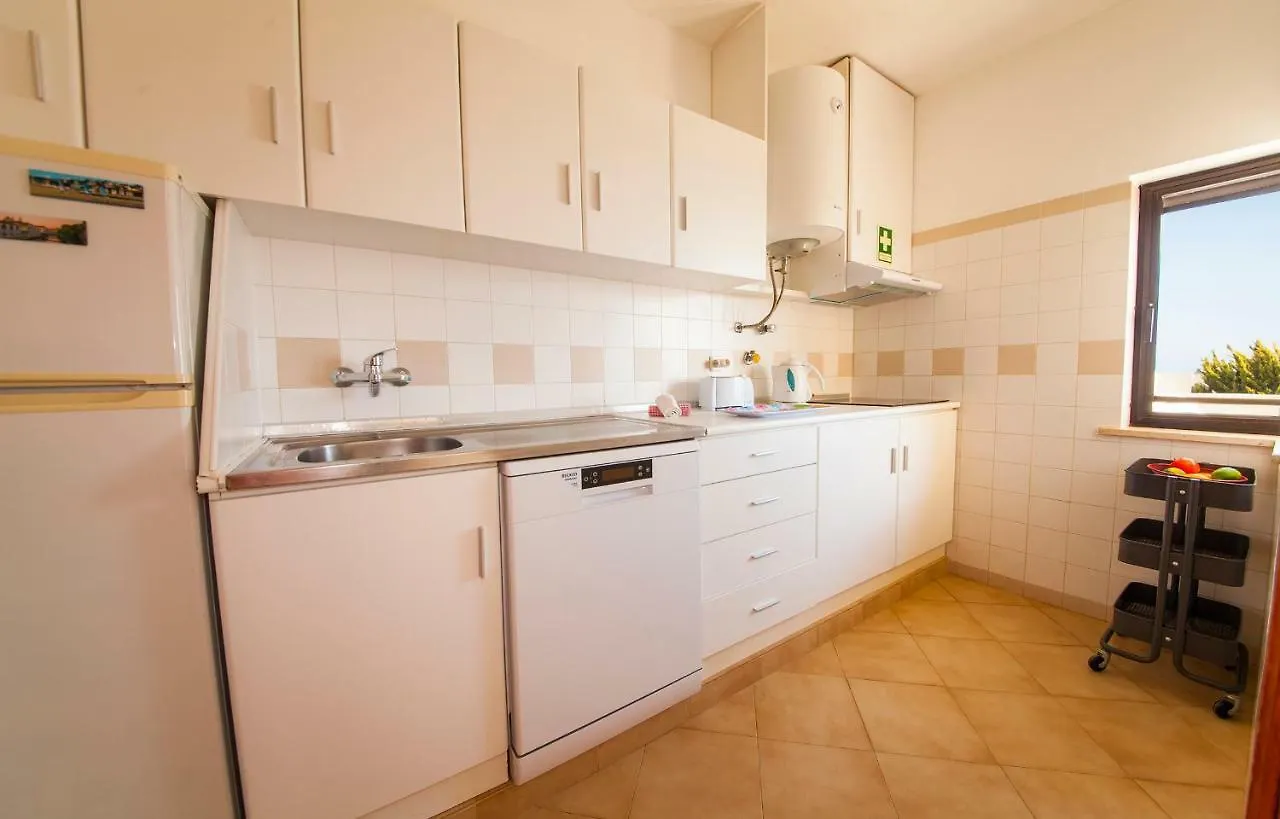 A08 - Magnolia Sea View Apartment Lagos