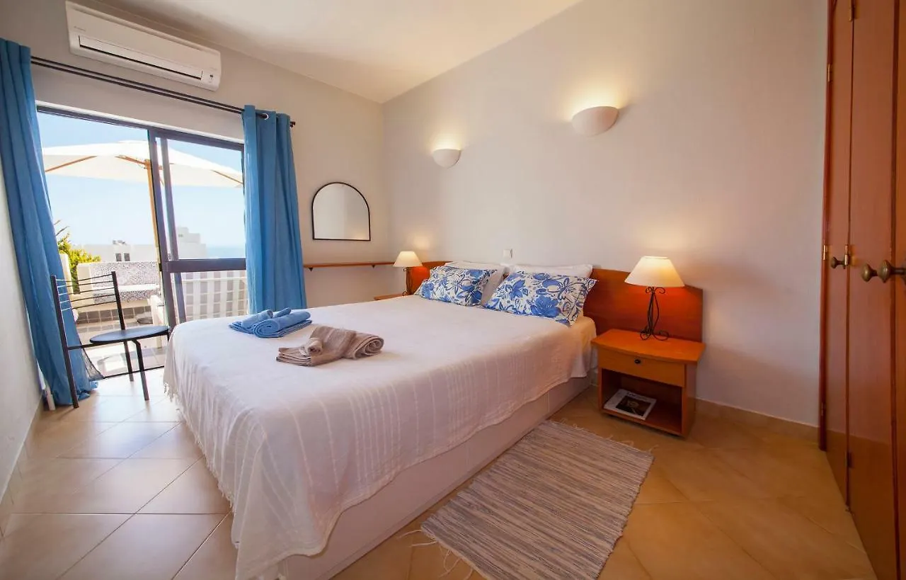 A08 - Magnolia Sea View Apartment Lagos
