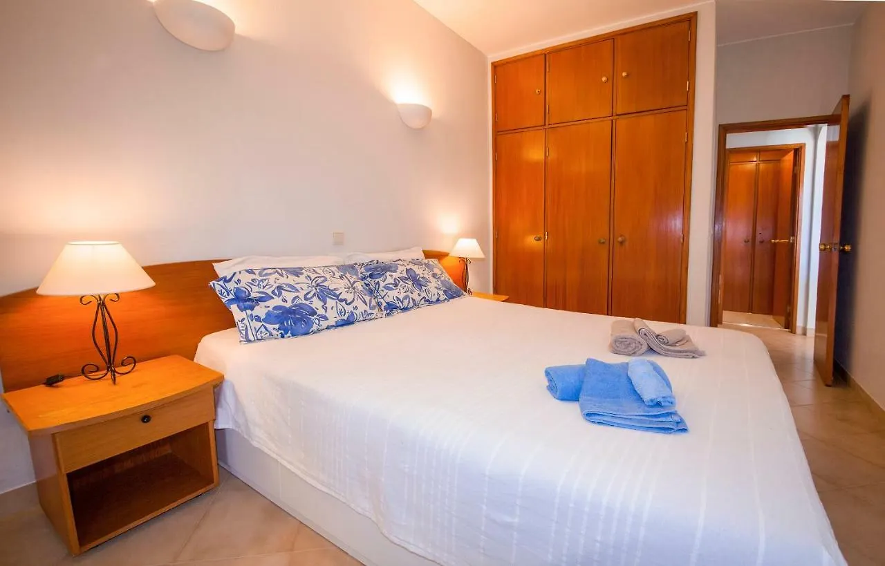 A08 - Magnolia Sea View Apartment Lagos