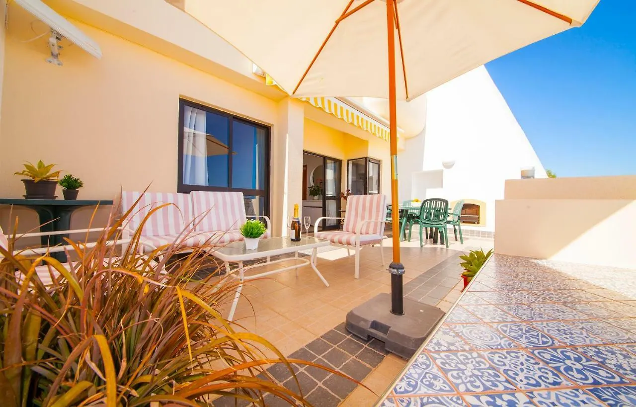 A08 - Magnolia Sea View Apartment Lagos